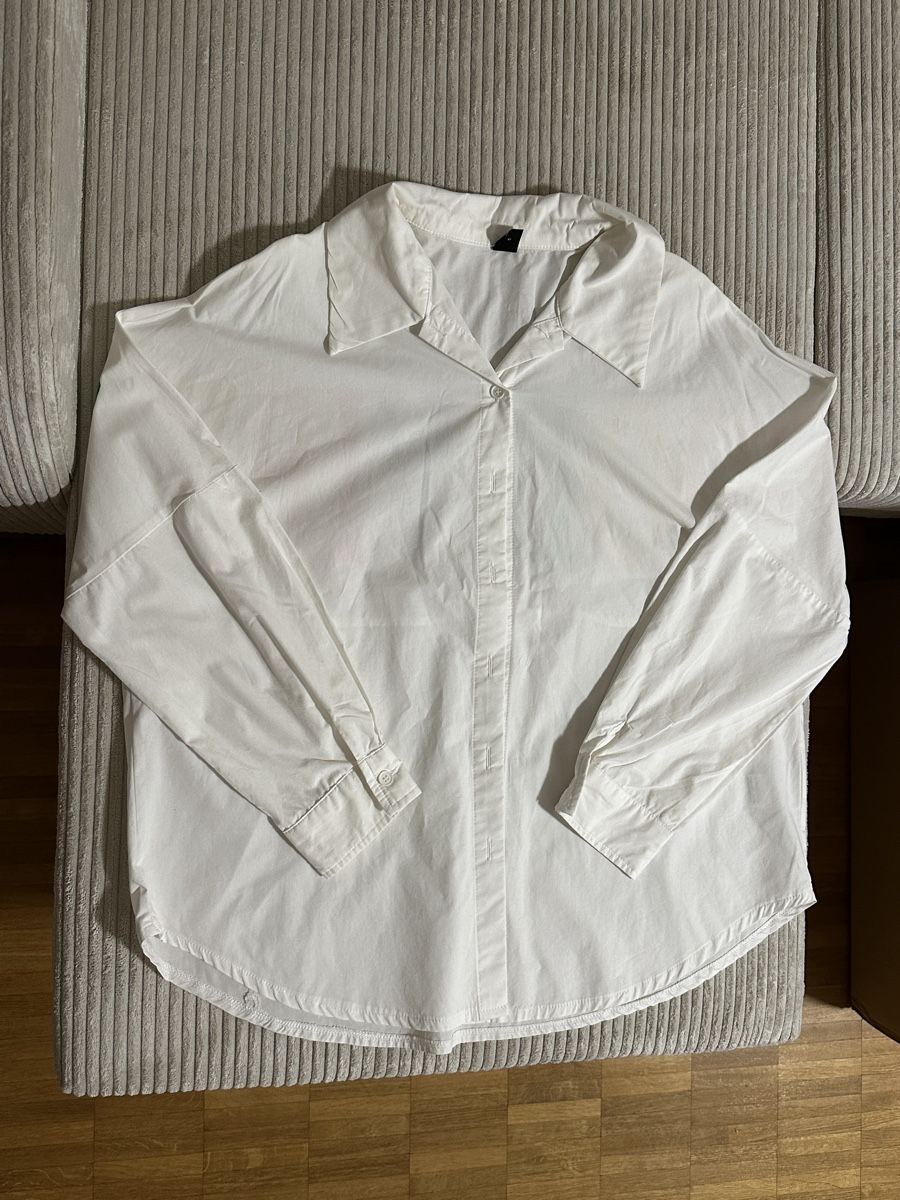 Blusen: Chemise blanche oversized – Neu (gemäss Beschreibung) aus Lausanne von ste_6zt5