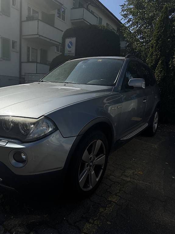 Autos: BMW X3 xDrive Export – D'occasion à Pratteln par Izabela._. 1