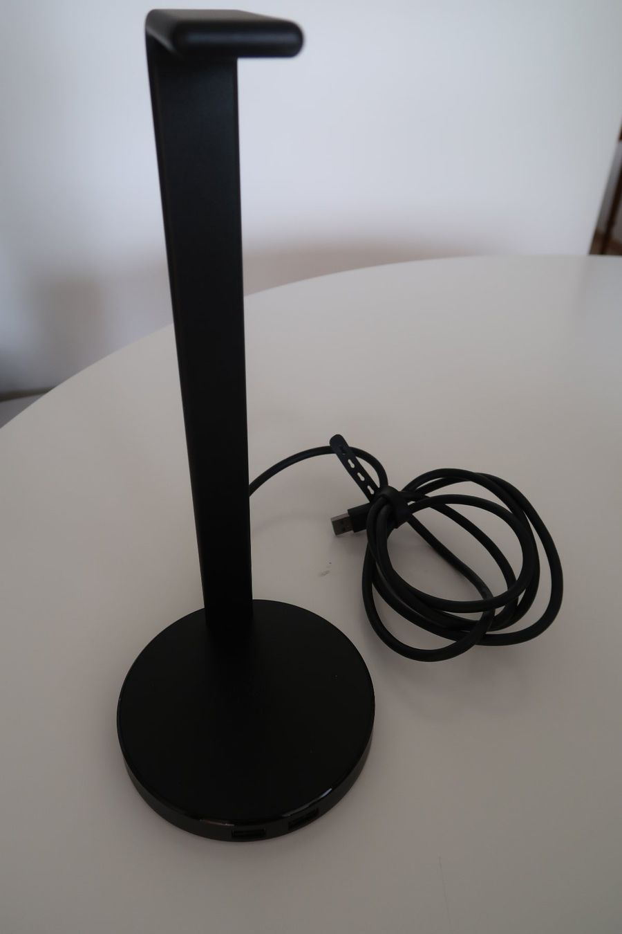 Razer Altro in Decorazioni & Accessori: Base Station V2 Chroma Headset Stand – Usato da Bottmingen venduto da PeterGuyer 1