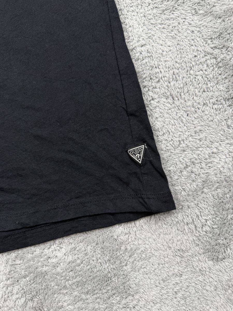 Guess T-Shirts: Guess woman tee – Gebraucht aus Erlinsbach SO von TogaResell 2