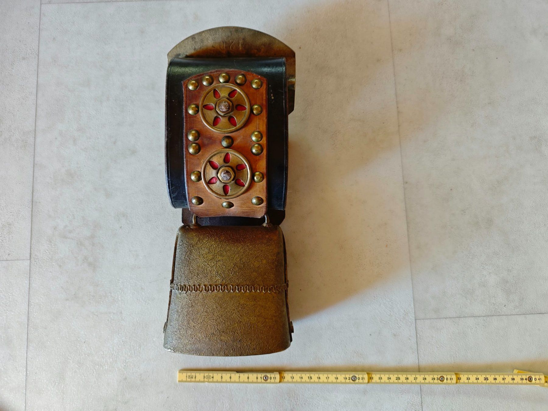 Campanacci mucche: Schwarznasenschaf Treichel – Usato da Bellwald venduto da GoatsBaah 3