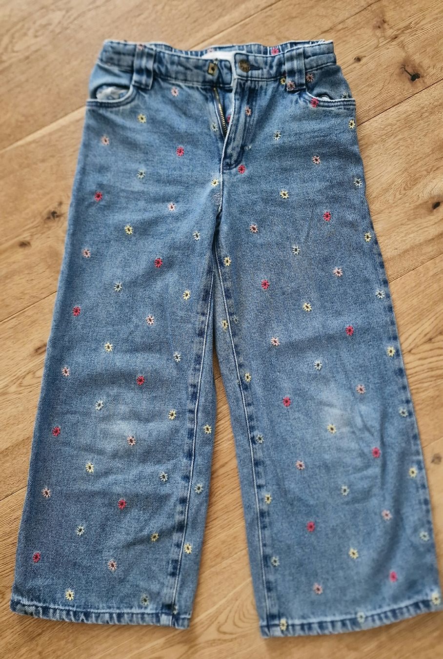 H&M Lotti & Set di vestiti: Tolle Mädchen set 134 – Usato da Emmenbrücke venduto da Nadmorebiti 2