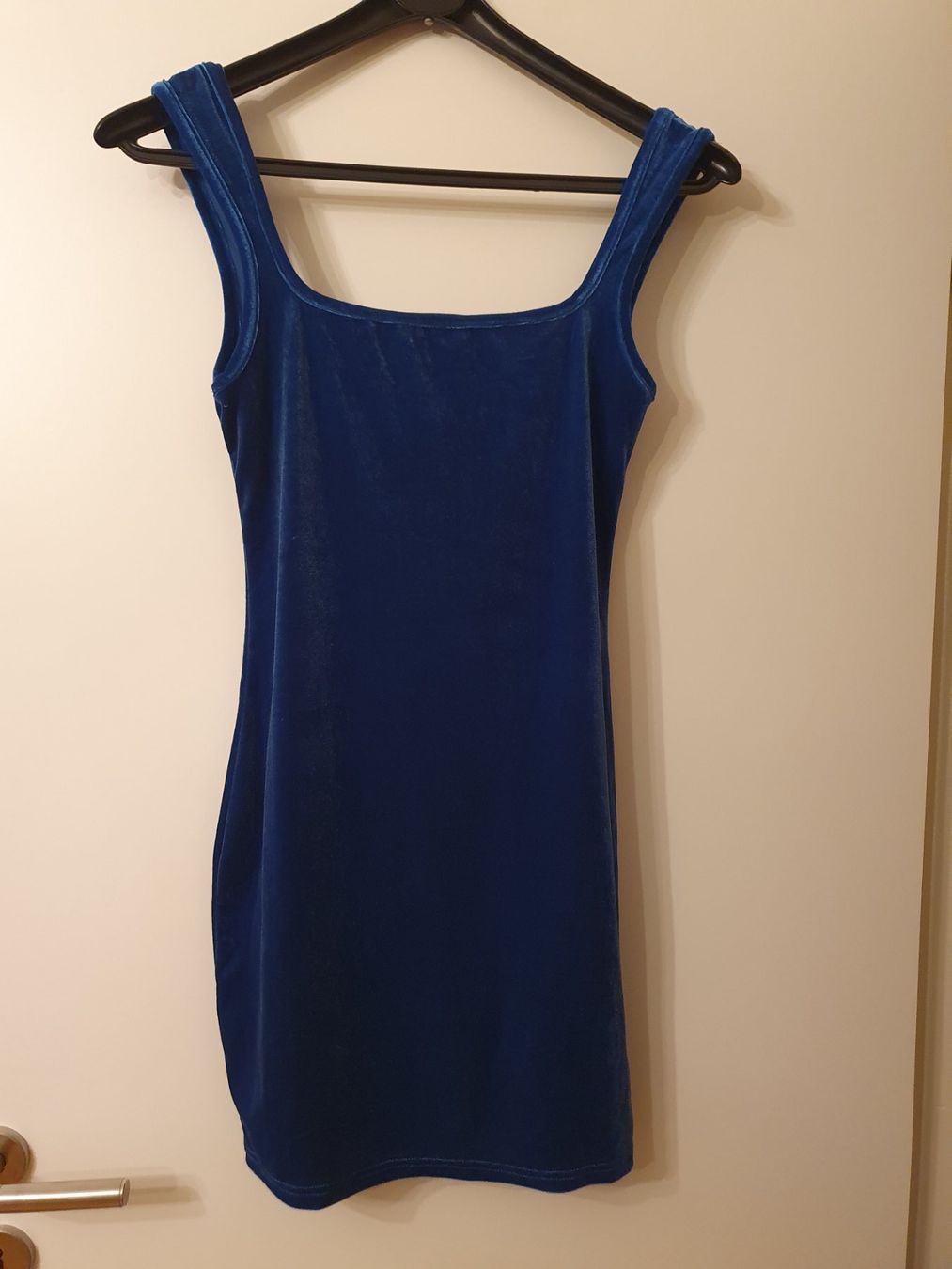 Shein Vestiti & Gonne: Samtkleid von Shein, Grösse M, perfektes Partykleid! – Nuovo (secondo la descrizione) da Kloten venduto da Hektor44