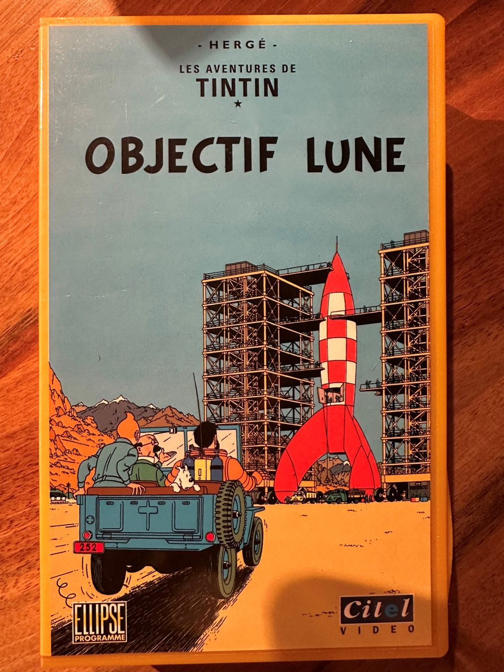 BD: TINTIN OBJECTIF LUNE – D'occasion à Champéry par Madodusud358
