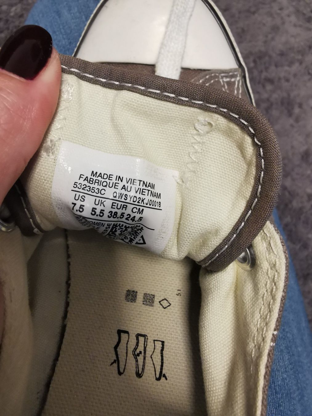 Converse Damenschuhe: Converse All Star, Gr. 38.5 – Gebraucht aus Gunzgen von 0Aurin0 3