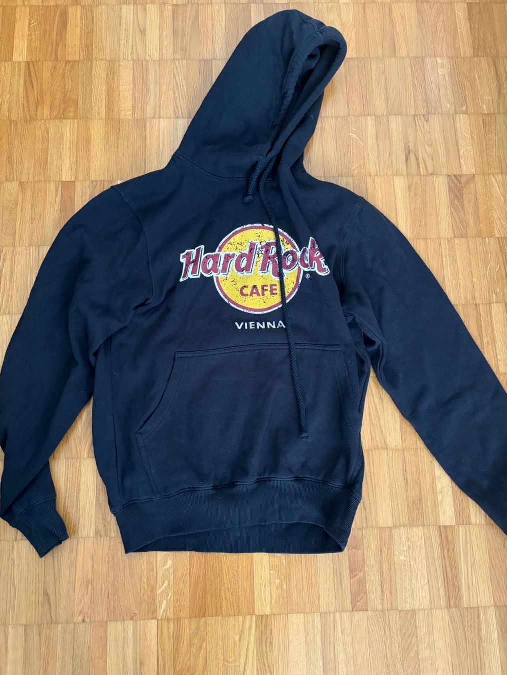 Hard Rock Cafe Maglioni & Felpe: Hard Rock Cafe Wien, Pulli – Nuovo (secondo la descrizione) da Winterthur venduto da Sunshine143