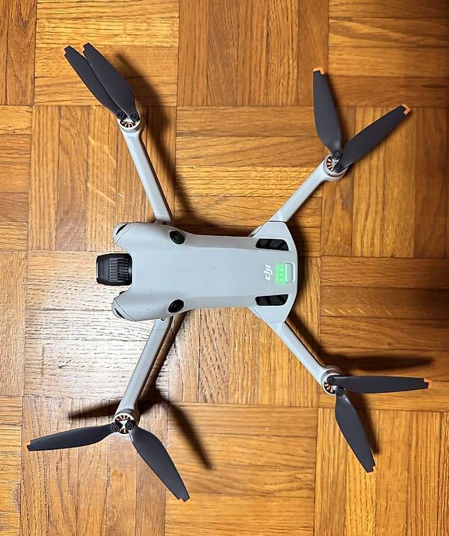 DJI Modellismo RC: DJI Mini 4 Pro  5 batteries + télécommande + sac – Usato da Vésenaz venduto da leo_87bv 3