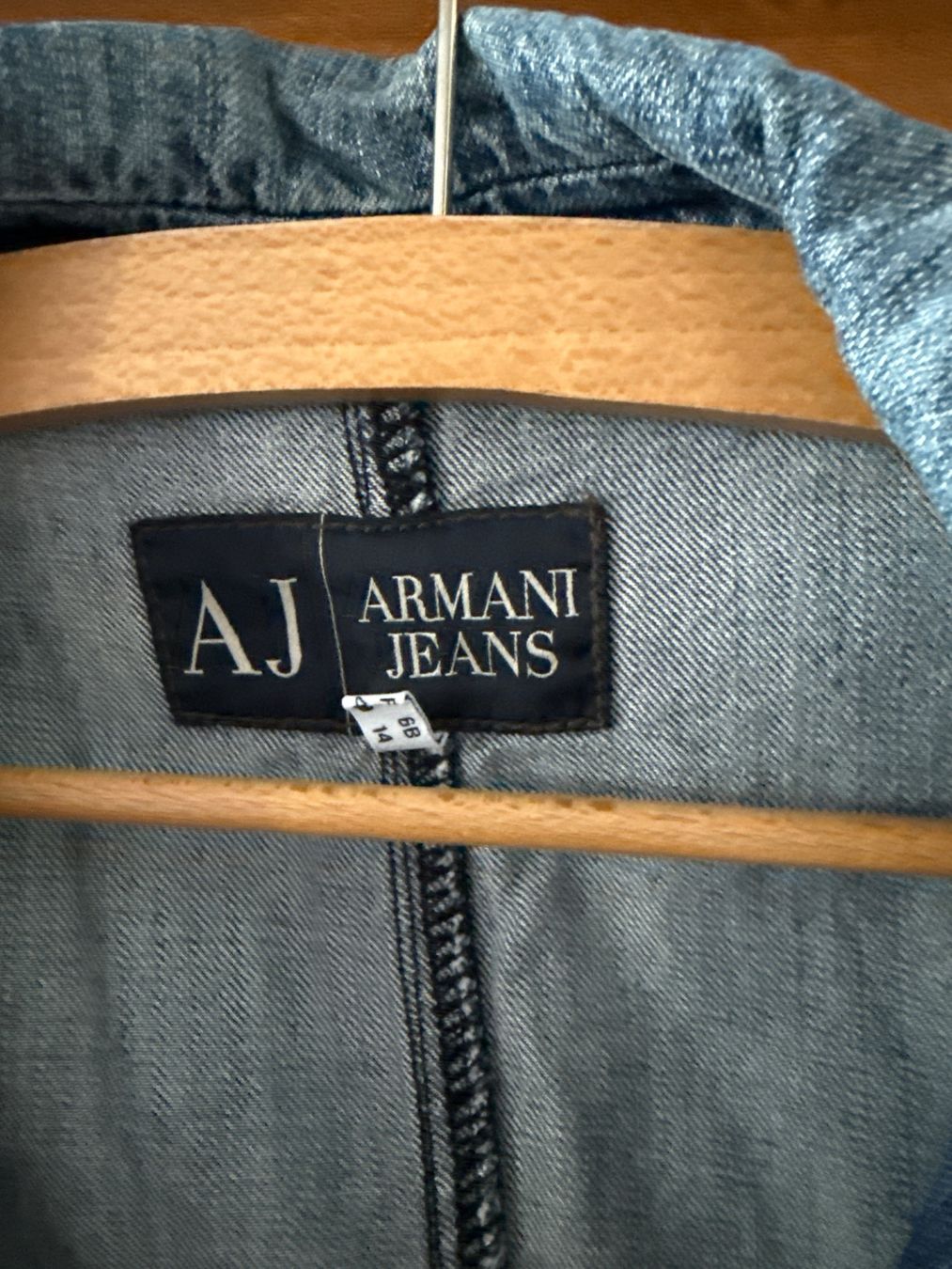 Armani Giacche: Armani Jeans Jeansjacke Damen Gr. 40 – Usato da Winterthur venduto da britsi 4