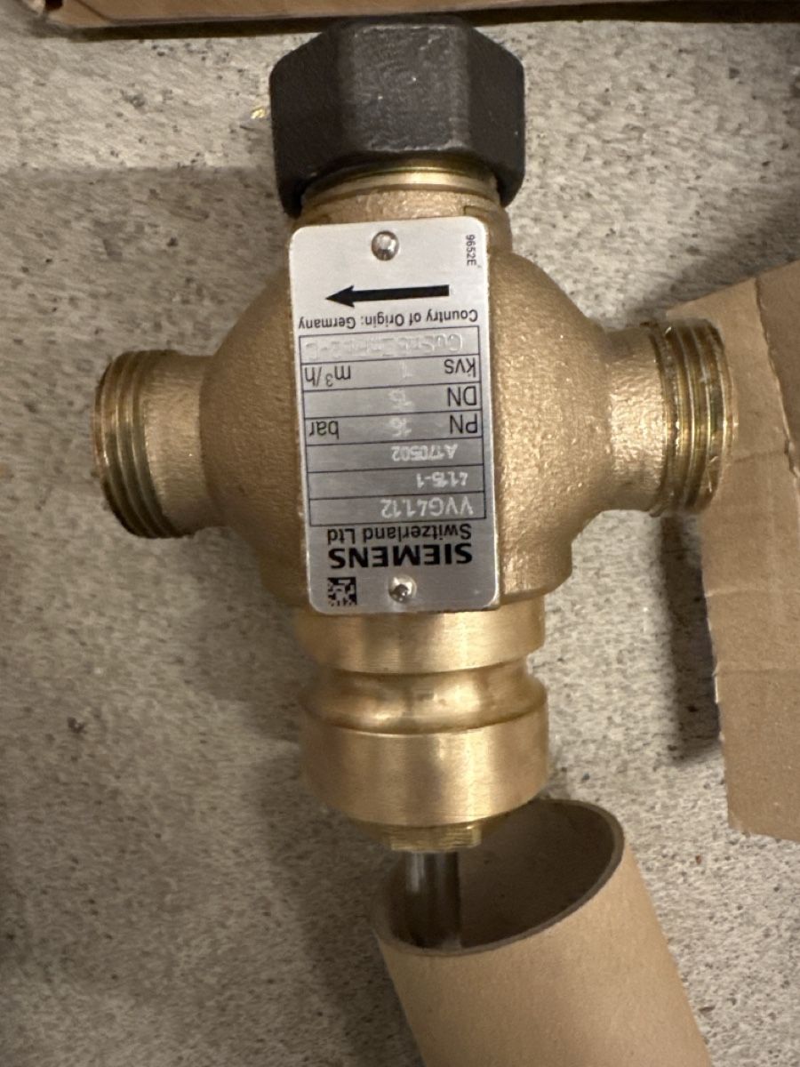 Altro in Utensili da giardino: Siemens Durchgangsventil VVG41.12 - NEU – Nuovo e nell'imballaggio originale da Hunzenschwil venduto da Rikson 1