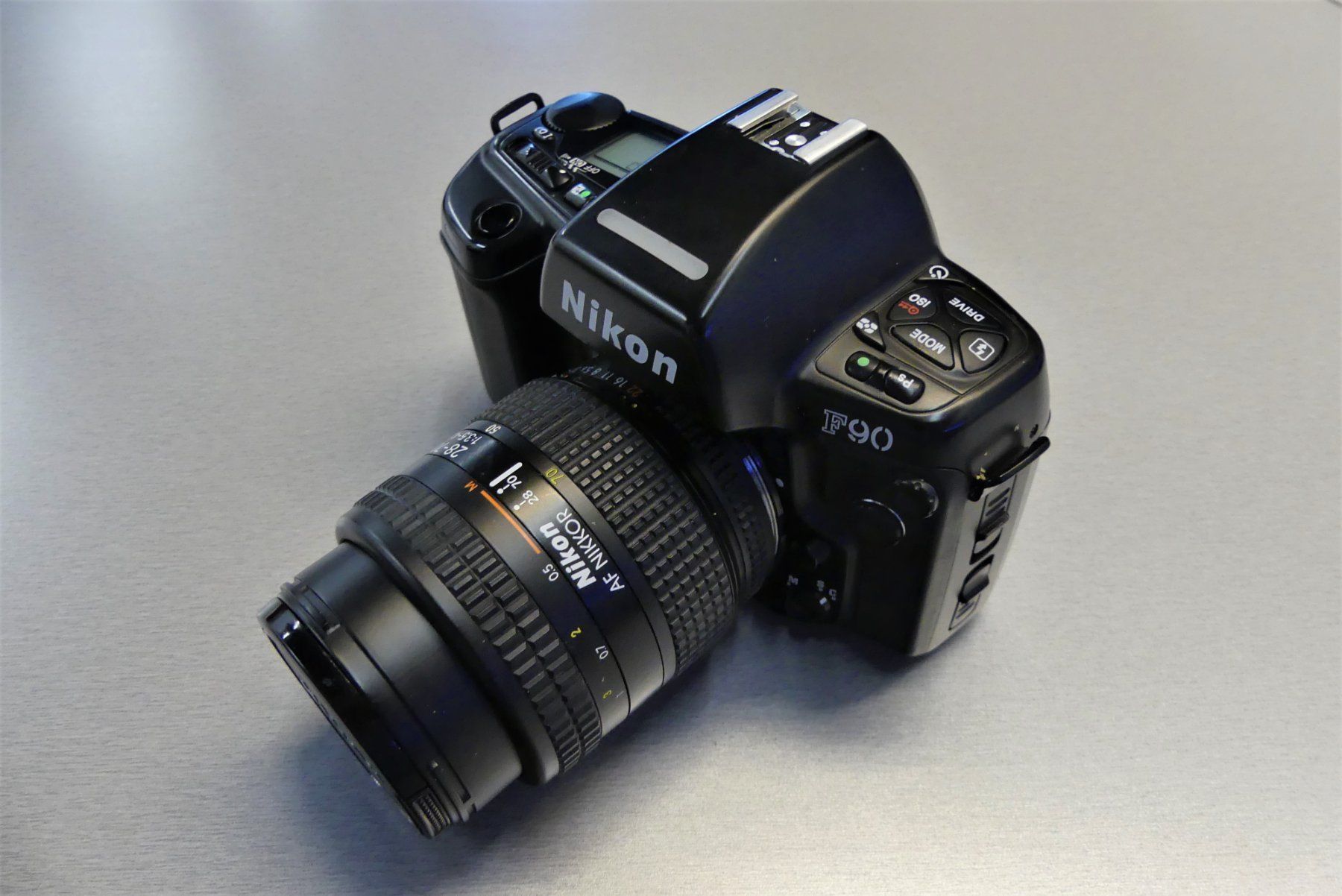 Nikon Fotocamera: FOTOKAMERA NIKON F90 – Usato da Triesen venduto da Rnc1 1