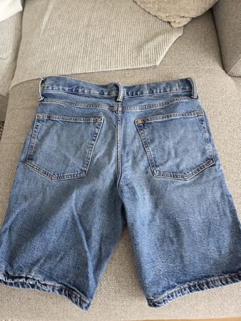 H&M Jeans Shorts, Regular Fit, Grösse 32, Top Zustand!