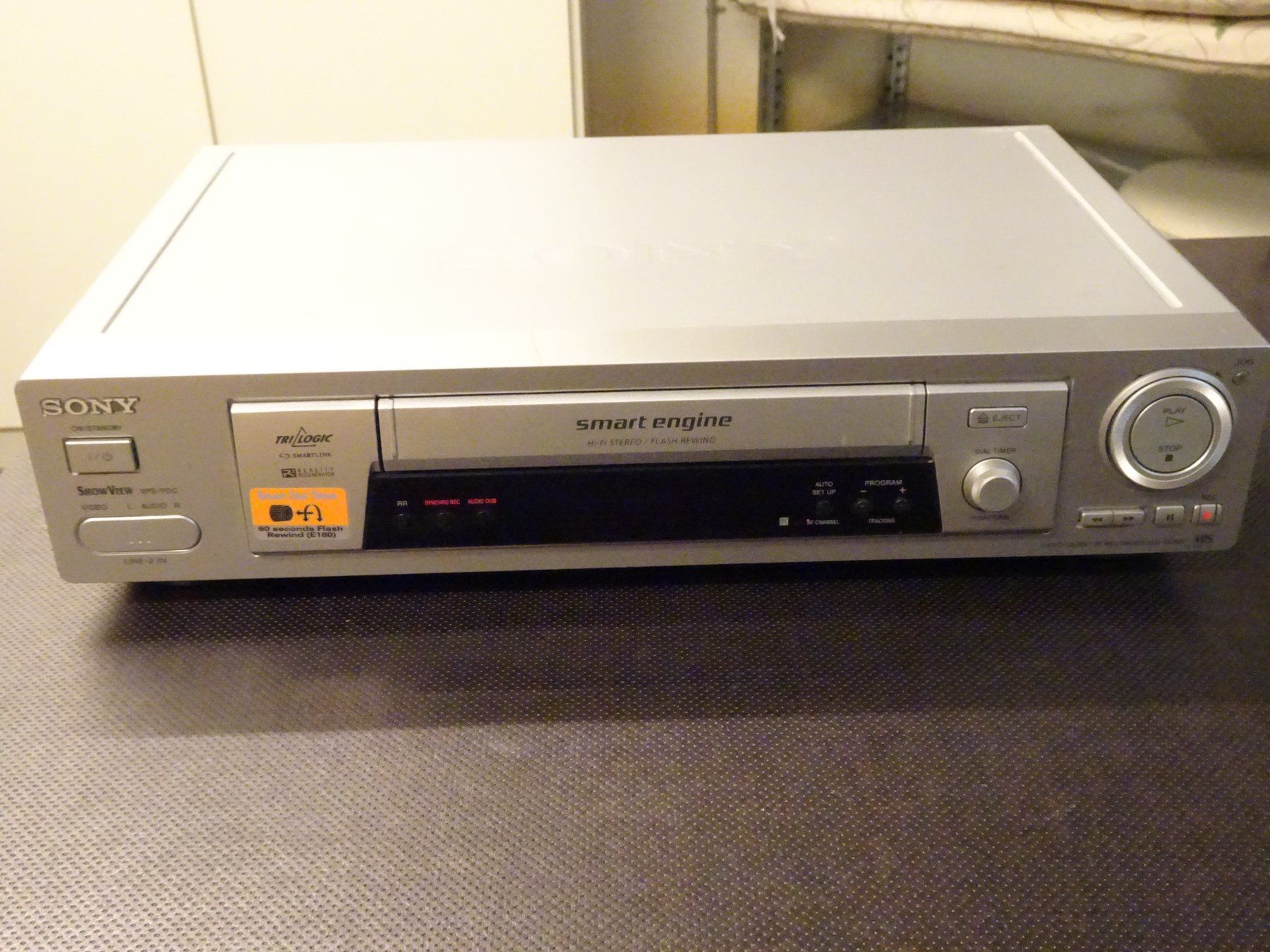 Registratori: Sony Video Cassette Recorder SLV-SE800 D2 – Usato da Oberwangen b. Bern venduto da est_d8gf