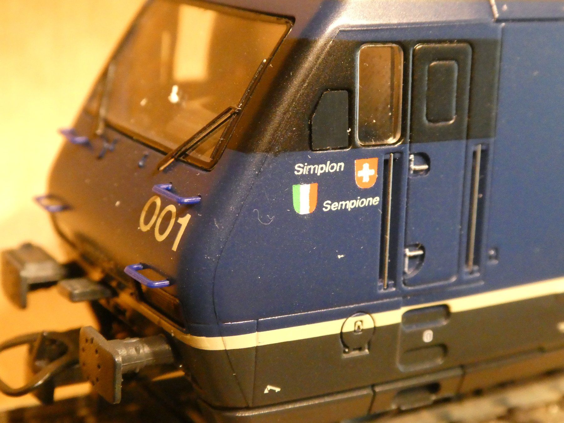 Roco Modellini di ferrovie: Roco BLS Re 460 'Simplon Sempione' DUMMY – Usato da Muri b. Bern venduto da Malagueno 6