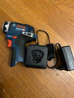 Bosch GSR 12V-35 FC+Ladegerät–sehr guter Zustand