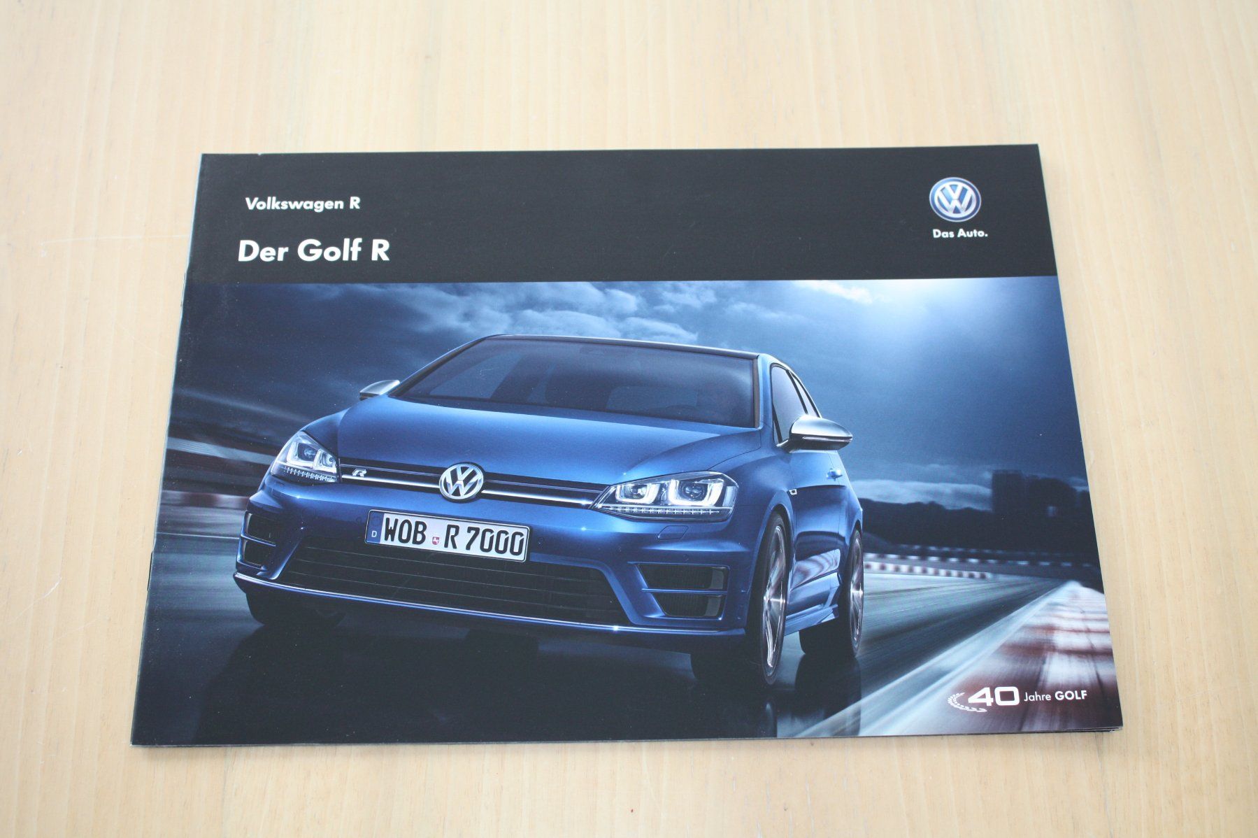 VW Documenti: VW Golf R Broschüre 10/2014 – Usato da Wikon venduto da erwin400