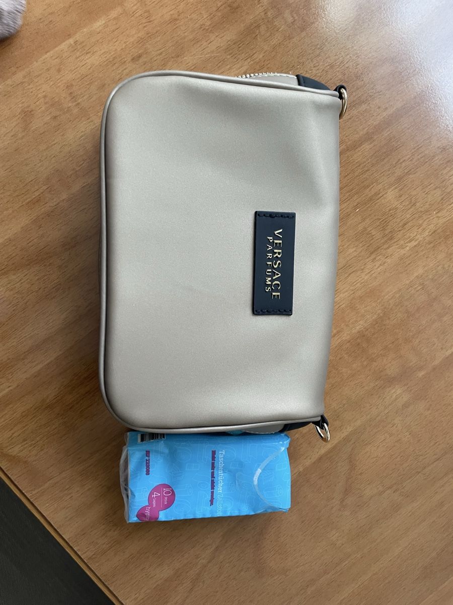 Custodie per cosmetici: Versace Parfums Handbag / Washbag – Nuovo (secondo la descrizione) da Meilen venduto da val_tsv8 2