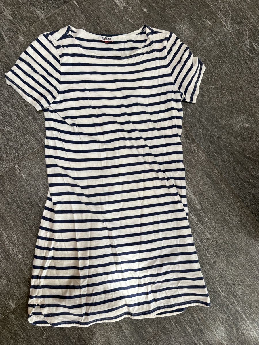 Tommy Hilfiger Kleider: Robe Hilfiger – Gebraucht aus Lausanne von Soins 2