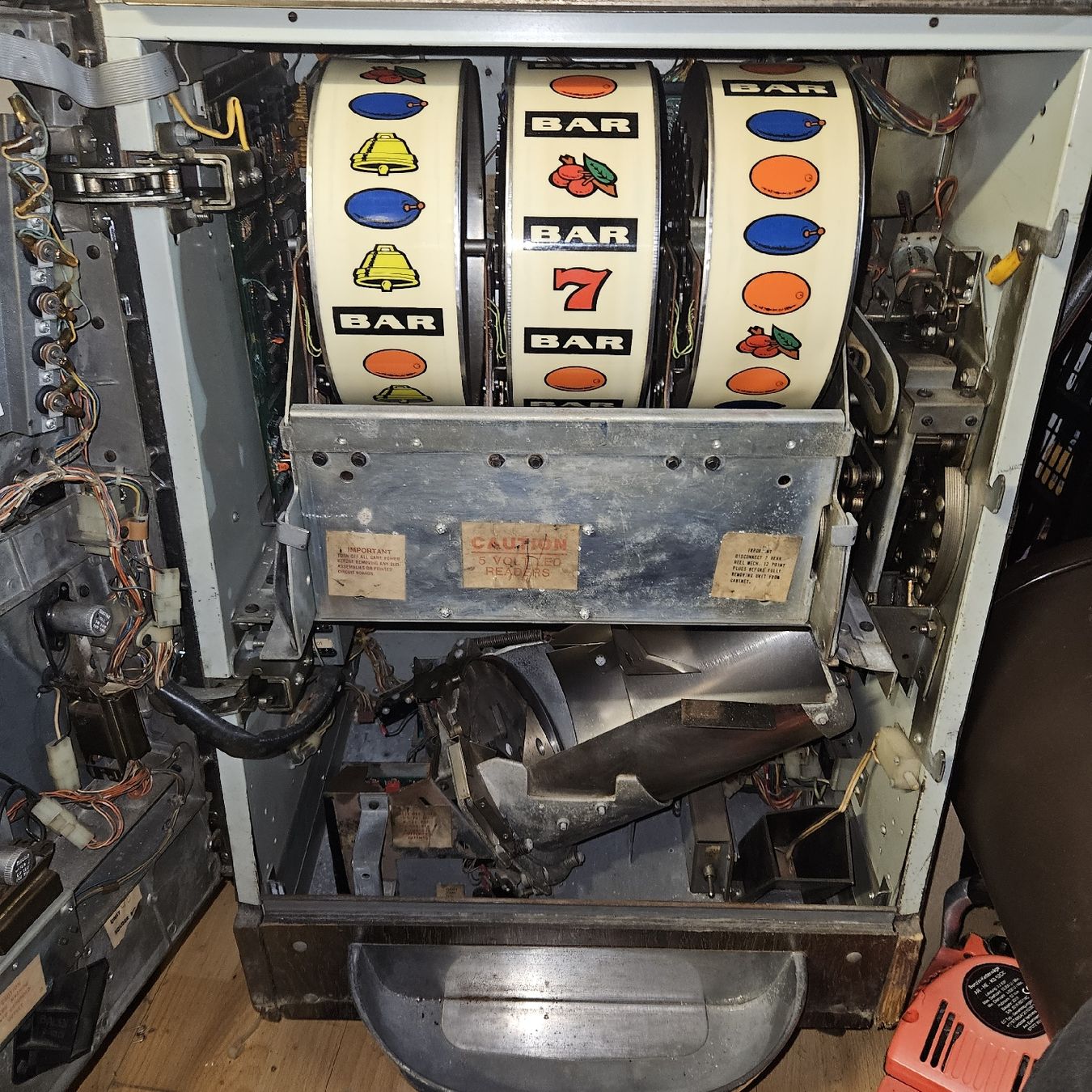 Machines à sous: Bally Dollar Mult.1090  – Défectueux à Thun par Engel114 2