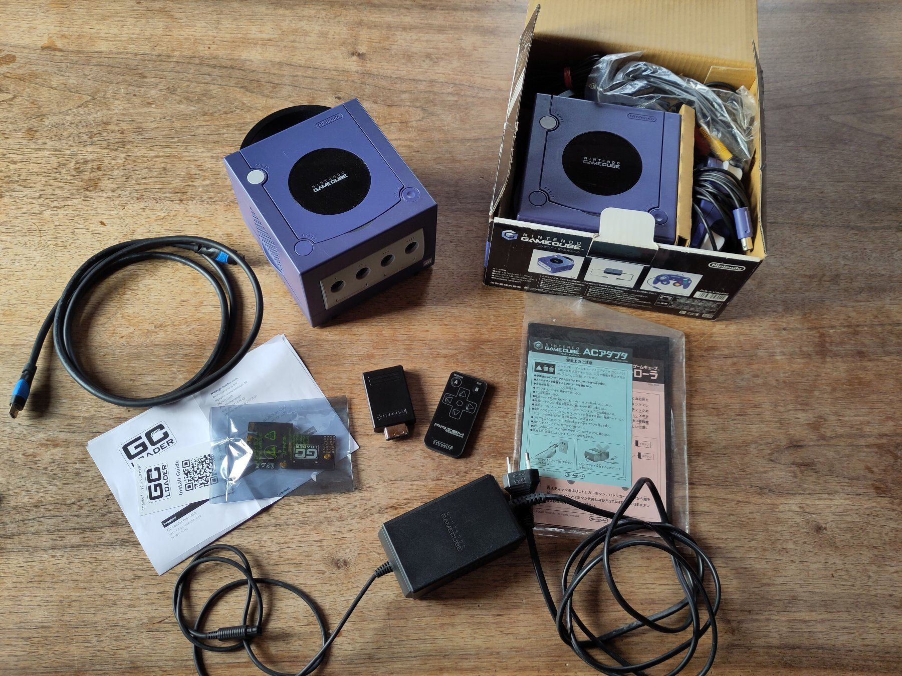 Nintendo Console: 2 Nintendo GameCube Konsolen mit GC Loader & Prism Retro Bit – Usato da Uerzlikon venduto da verrueckte_ball