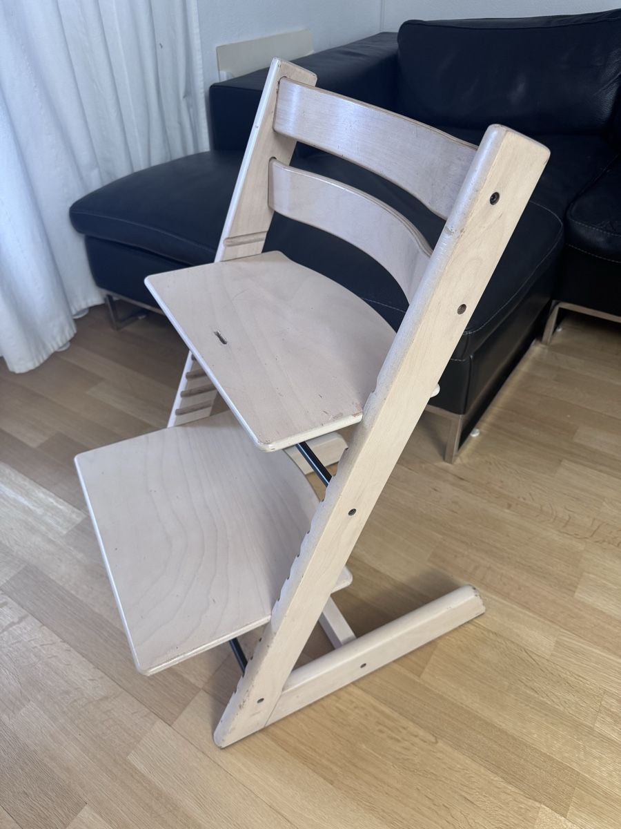 Stokke Hochstühle: Stokke Hochstuhl Tripp Trapp Buche – Gebraucht aus Thalwil von Mapago 1