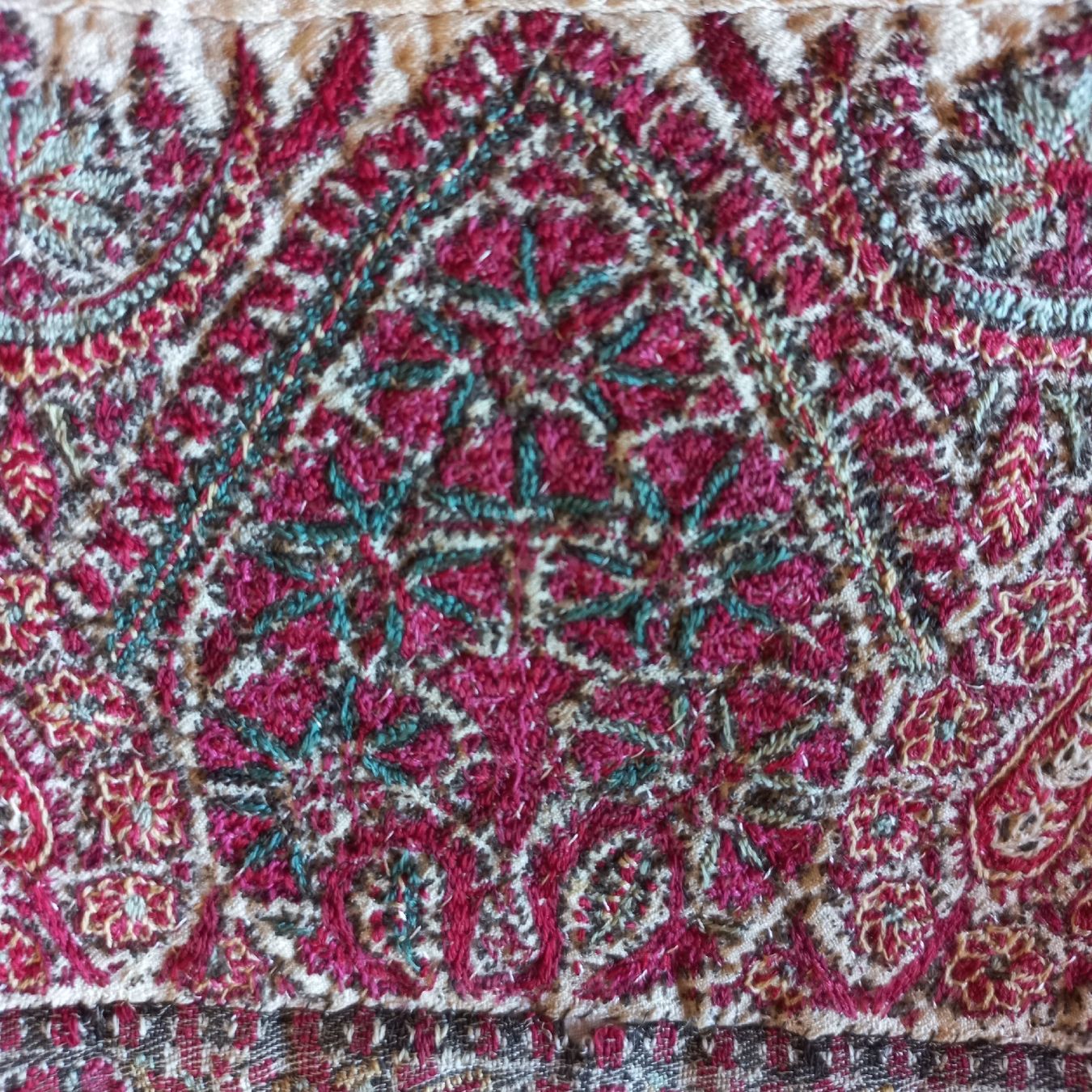 Stoffe: Antique Termeh Qajar plus que 120 ans. – Gebraucht aus Dompierre FR von fat_xth5 1