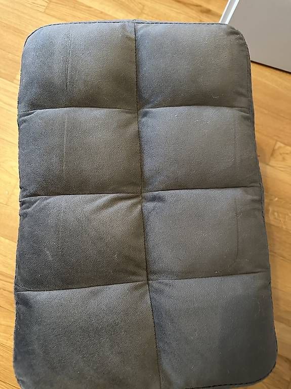 Vidaxl Chaises: Schaukelstuhl mit Hocker – D'occasion à Glattbrugg par Natalia.zueri 4