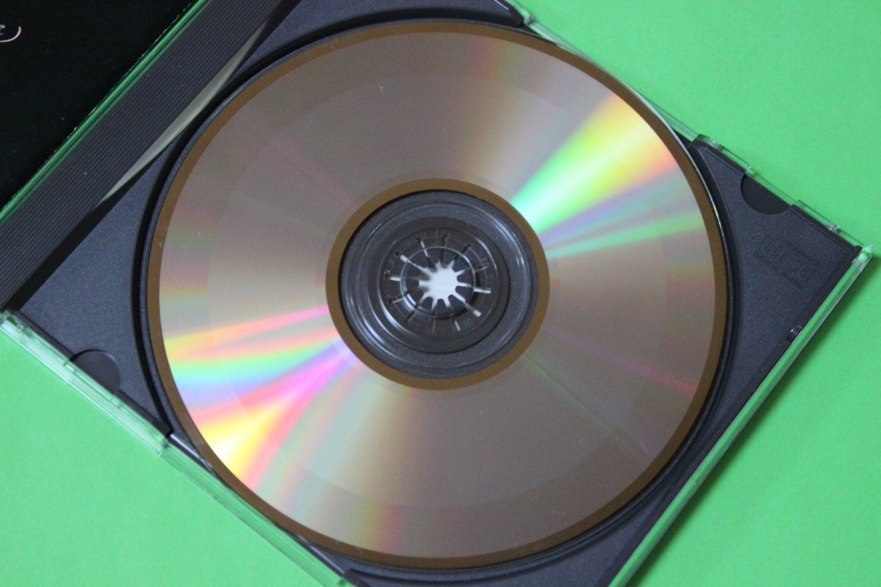 CD: Michael Jackson - Thriller CD Made in Japan 1982 Label: EPIC – Usato da Tübach venduto da JamesStone 4