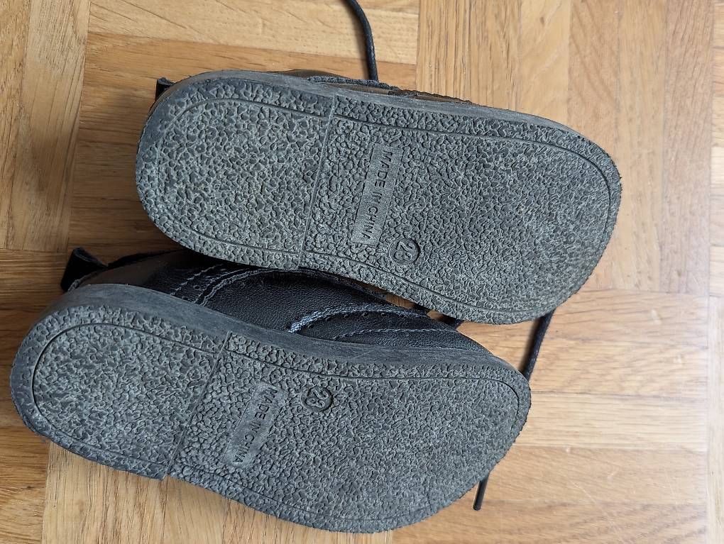 Scarpe per ragazzi: Schwarze Schuhe, Gr. 23 – Usato da Wittenbach venduto da Arnold1503 1