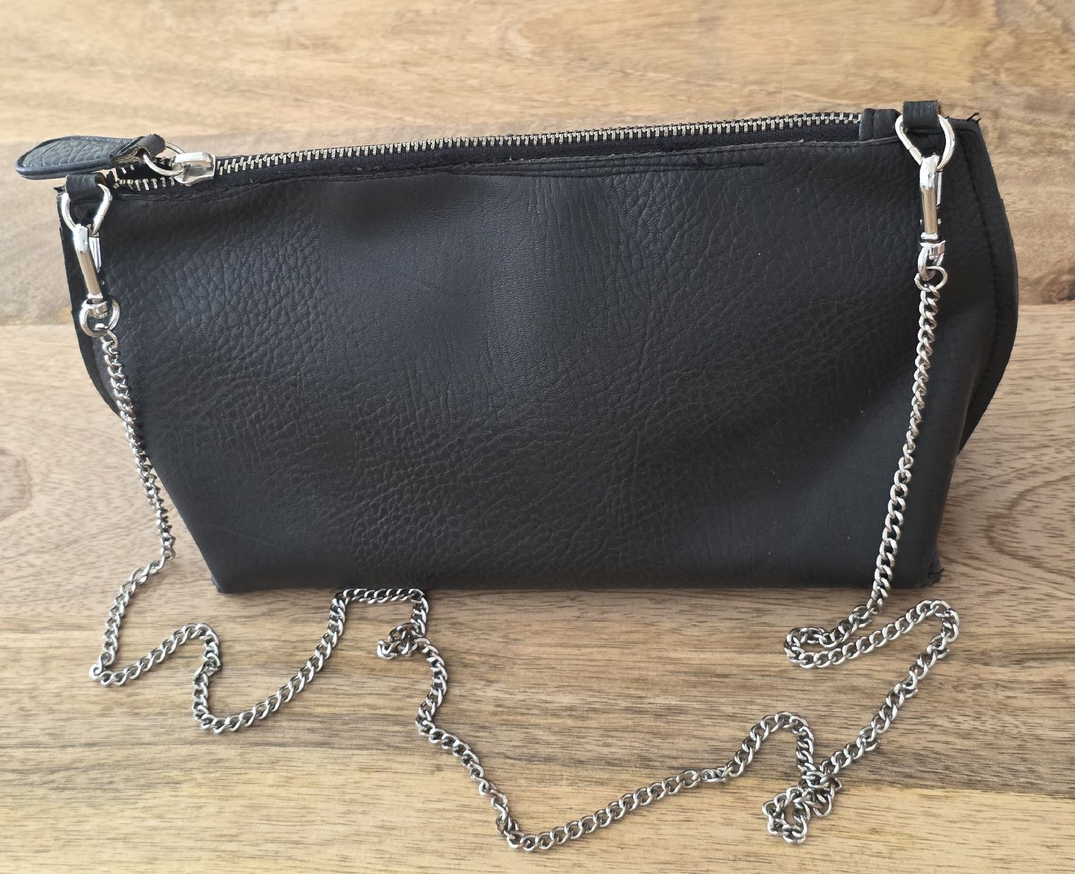 Borse da donna: Tasche schwarz Kunstleder Kette OVS. – Usato da Rheinsulz venduto da Gilea 2
