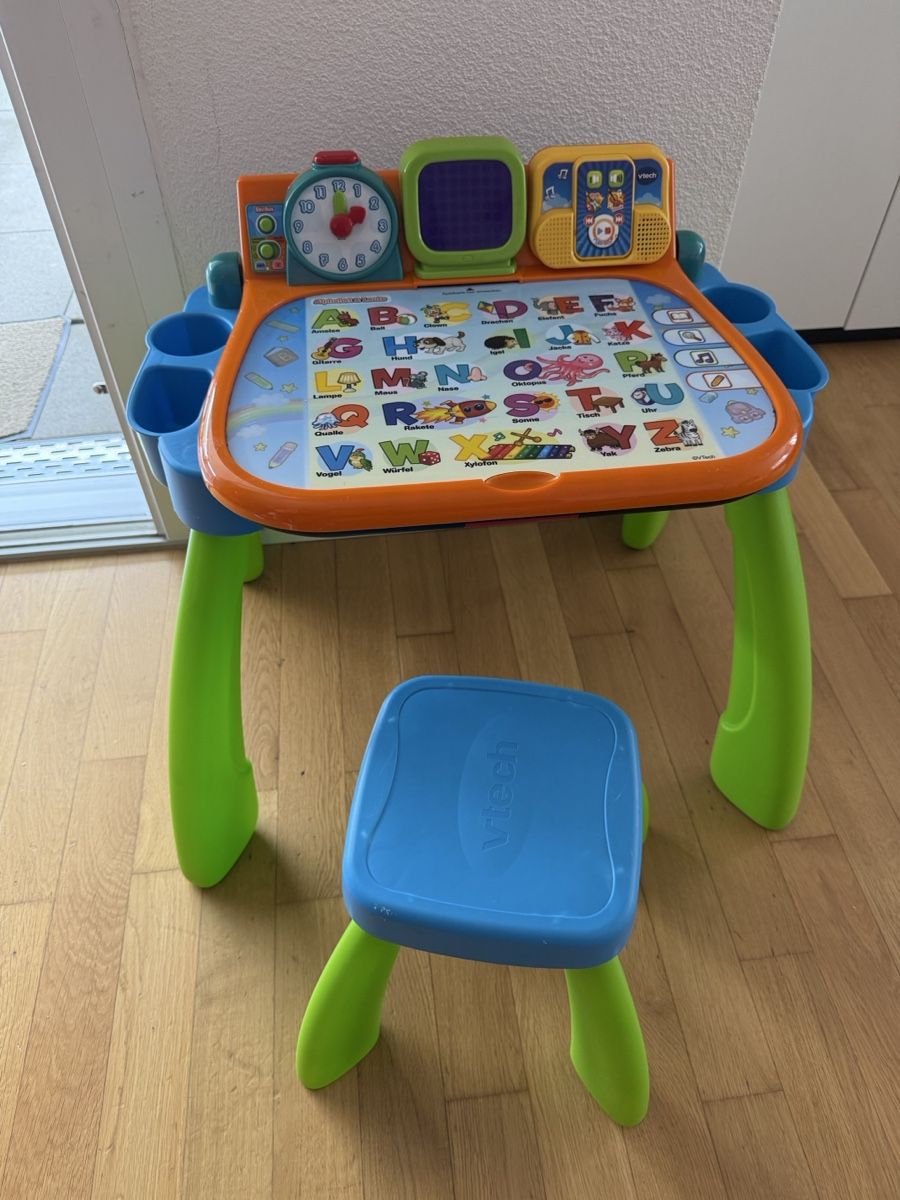 Vtech Giocattoli: VTech Kindertisch mit Stuhl – Usato da Erlen venduto da Brpi22