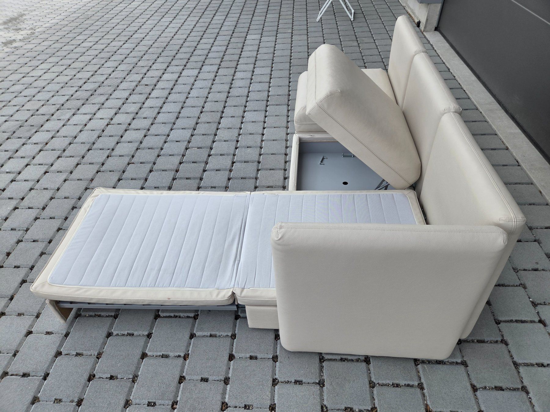 Ikea Divani: Gemütliches Modulares Sofa mit Bettfunktion, Beige – Usato da Mägenwil venduto da gemini78 4