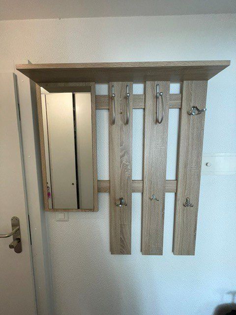 Guardaroba: Wandgarderobe – Usato da Baeretswil venduto da Encoje
