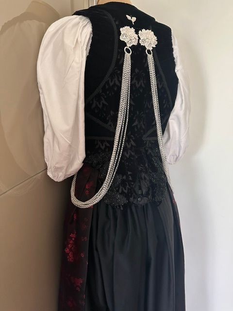 Costumi: Tracht, Berner Tracht, Gr. 38/39 – Usato da Hindelbank venduto da vey_t 4