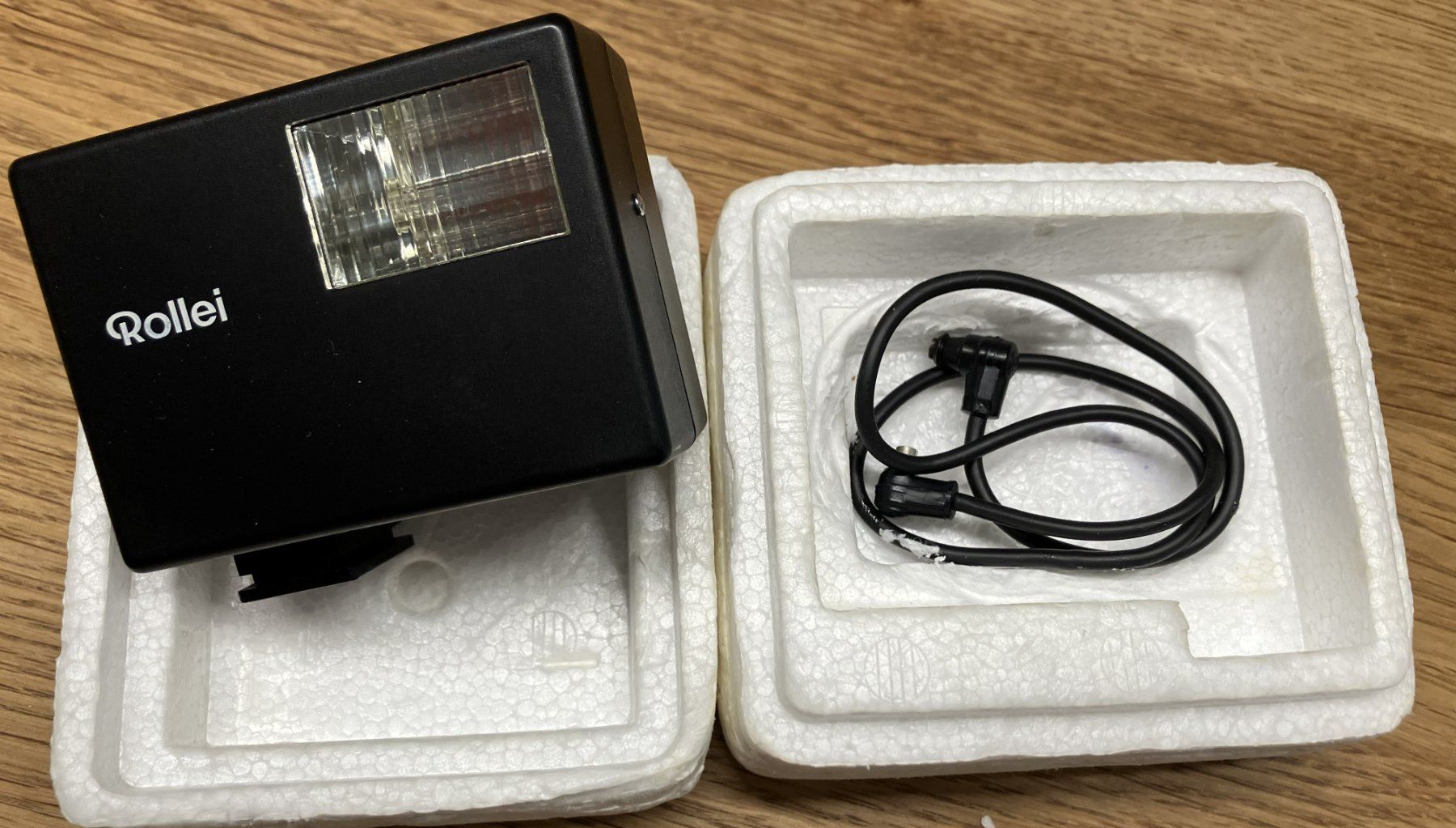 Rollei Blitze: Rollei E 15B Elektronenblitzgerät – Kompaktblitz – Gebraucht aus Luzern von FeU