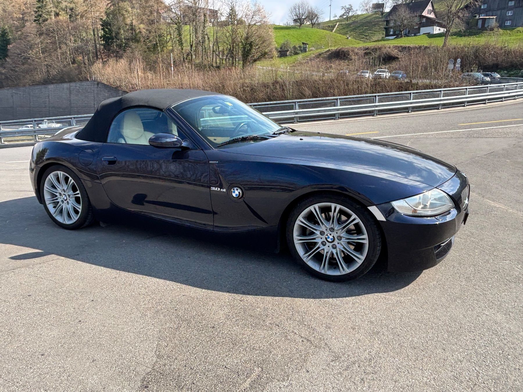 BMW Automobili: BMW Z4 3.0si ab MFK – Usato da Tuggen venduto da Cabman 2