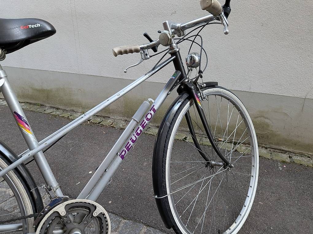 Velos: Peugeot Damenfahrrad Vintage, Made in France, Top Zustand – Gebraucht aus Riehen von erh_ls6b 1
