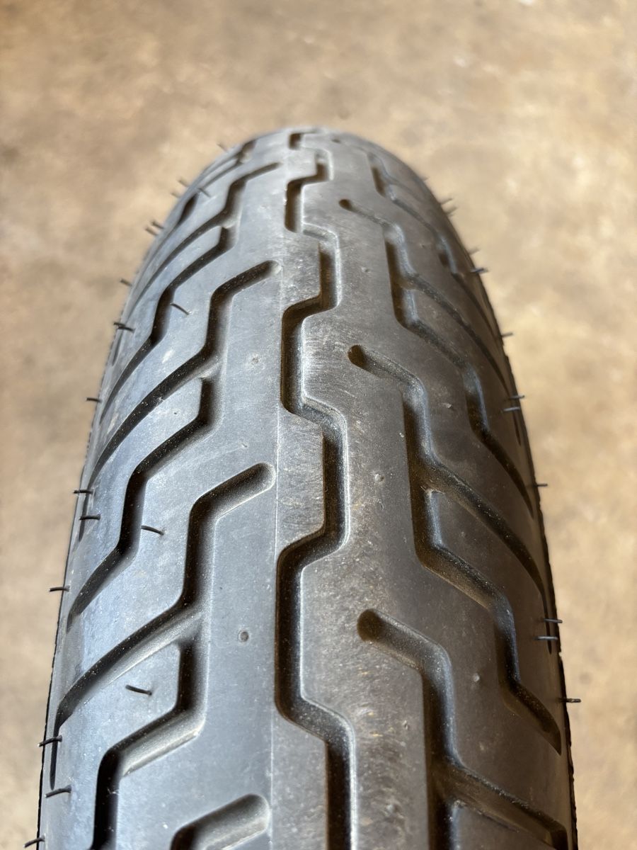 Pneus & Kompletträder: Dunlop D402F MT90B16 Harley-Davidson – Gebraucht aus Unterägeri von WSpower 3