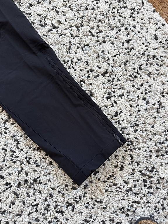 Hosen: adidas Terrex Techrock Brushed Softshell Pants – Gebraucht aus Wädenswil von Valentinooo28 4