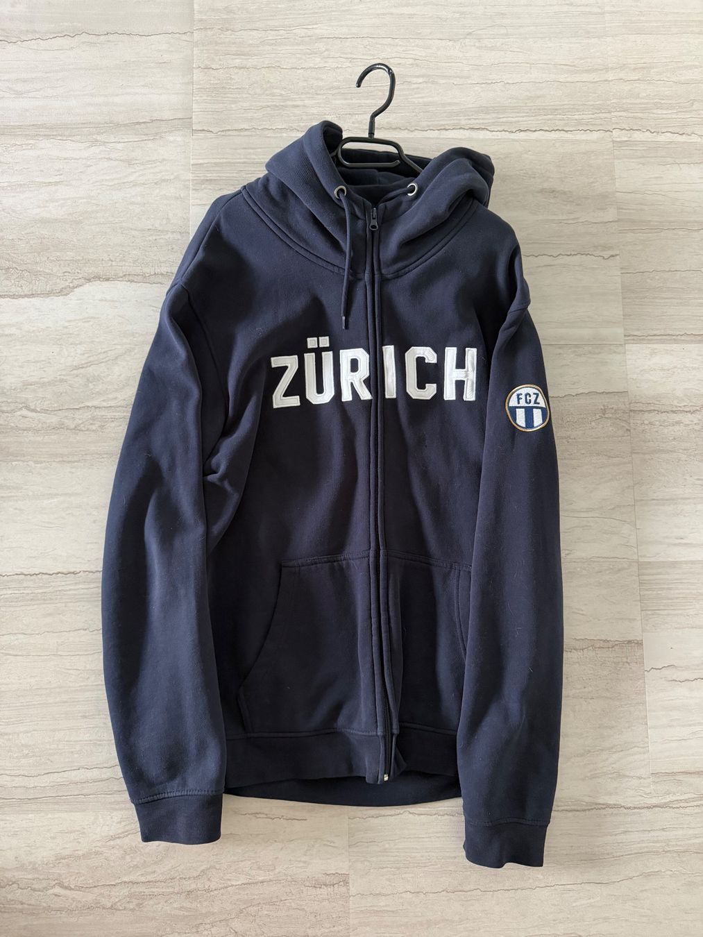 FCZ Maglioni & Felpe: FCZ FC Zürich Kapuzenpullover – Usato da Horgen venduto da mzd51