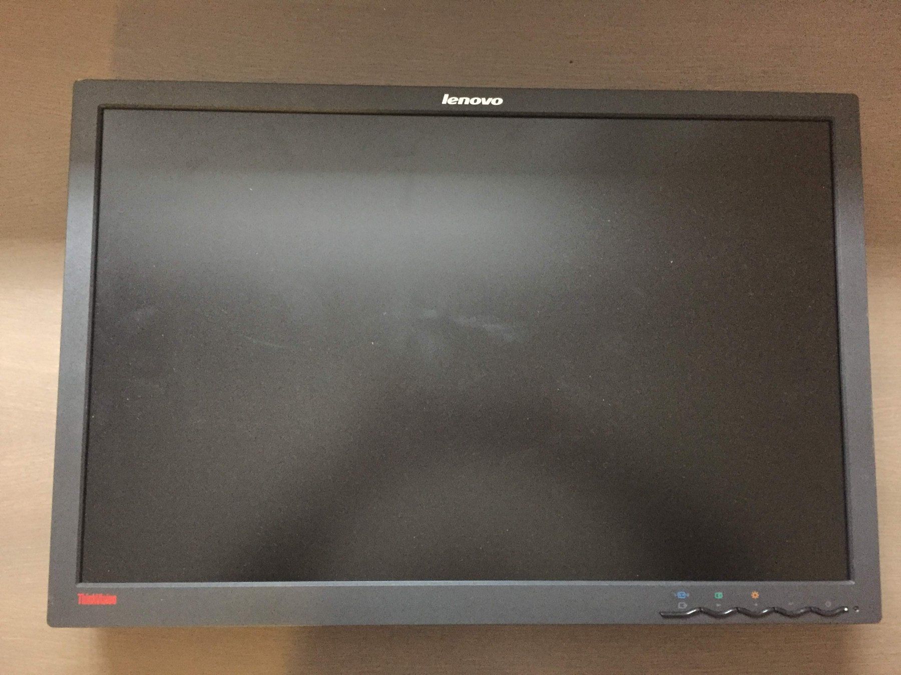 Lenovo Monitore: 2x écrans d'ordinateur avec le bras de support – Gebraucht aus Vernier von Mielisabeth
