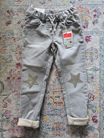 C&A Skinny Jeans mit Sternen, Gr. 128, Neu mit Etikett!