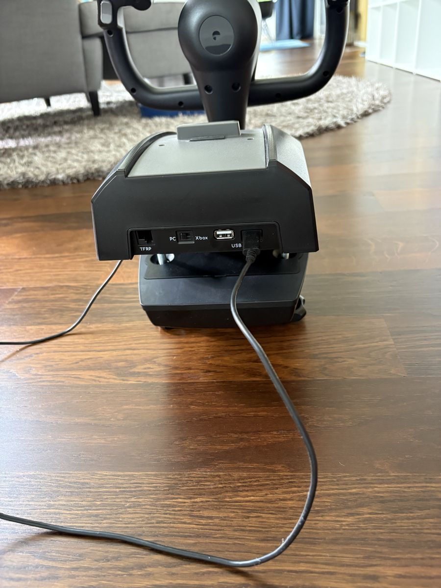 Manettes: Thrustmaster Yoke und 2 Quadrant Units - Boeing Edition – D'occasion à Zürich par Tilo-blue 2