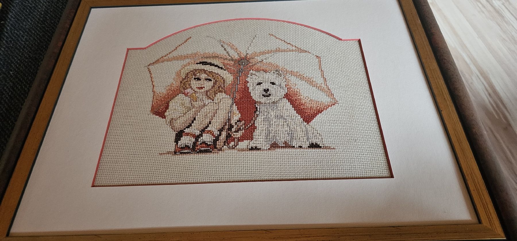 Foto & Immagini: Stickbild mit Rahmen Mädchen, Hund unterm Regenschirm...neu – Nuovo (secondo la descrizione) da Ferden venduto da jemyce 4