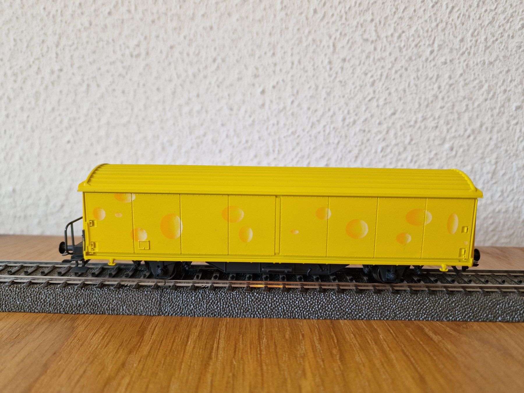Märklin Modellini di ferrovie: Märklin Käse Güterwagen H0 – Usato da Matten b. Interlaken venduto da lor_hr9w