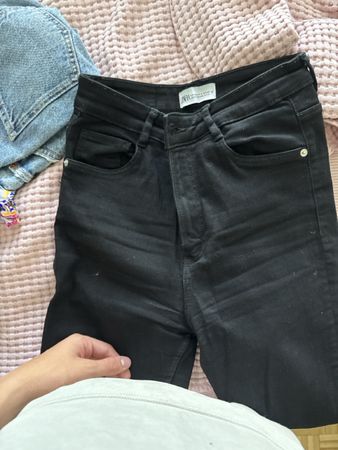 Jean noir Zara slim femme T.36, taille haute, parfait état
