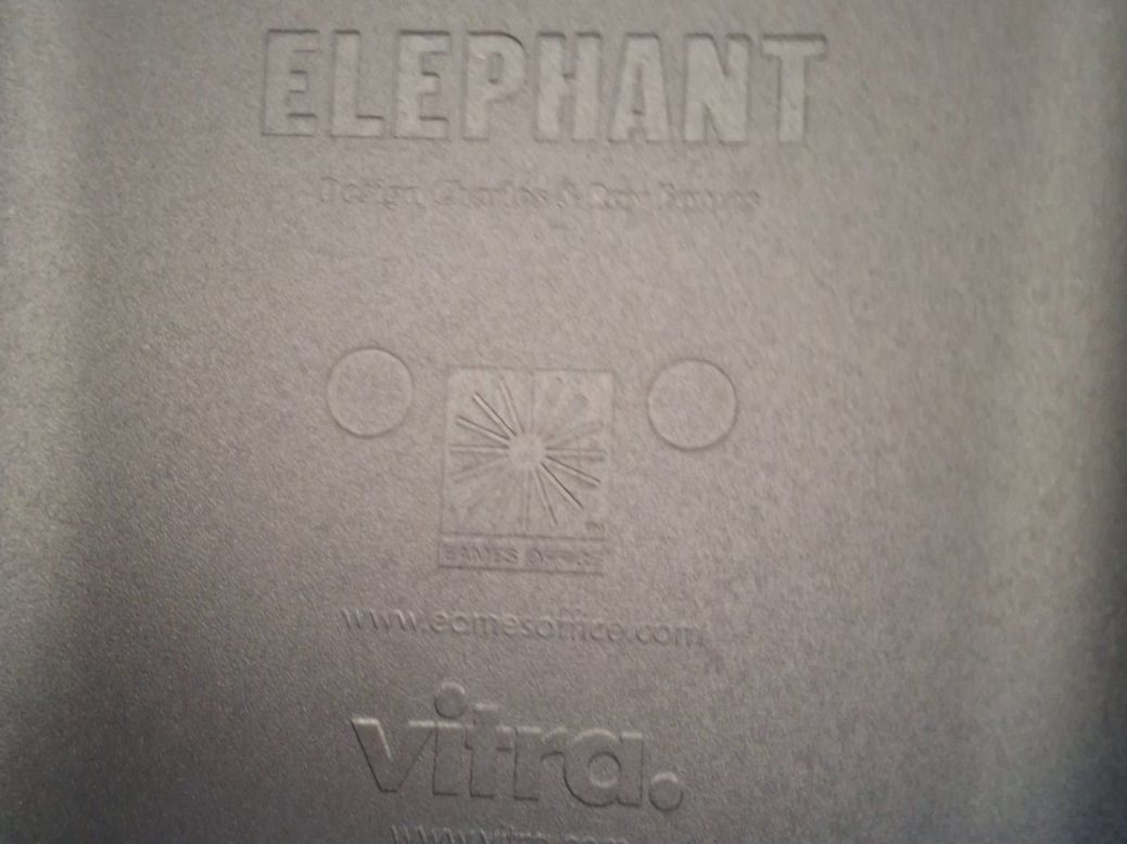 Vitra Hocker: Vitra Elephant schwarz – Gebraucht aus Erlach von silvia3235 4