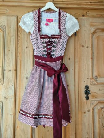 Trachten-Dirndl von Krüger Madl (Set mit Bluse)  Wie neu!
