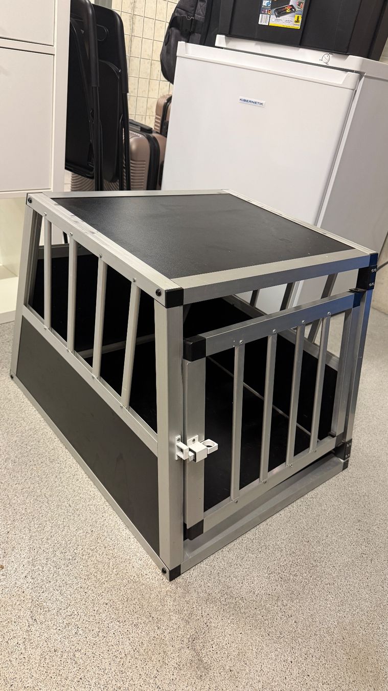 Cucce & Letti: Hundebox ca. 54 x 69 x 50 cm – Usato da Hausen AG venduto da sus_5fgn