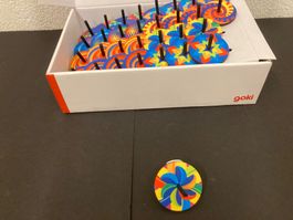 Kreisel von Goki in Displaybox, 31 Stück, ca. 6 cm
