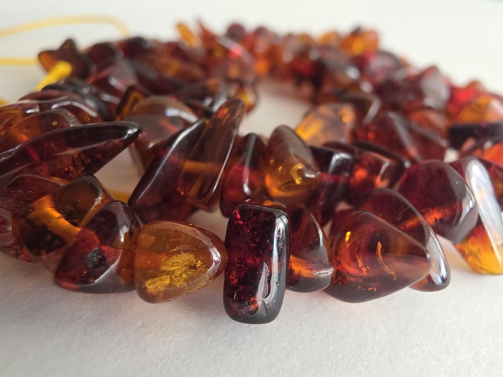 Minerali & Pietre curative: Bernstein Amber unregelmässig ca.6-9mm. Strang – Nuovo e nell'imballaggio originale da Menziken venduto da Mirager 2
